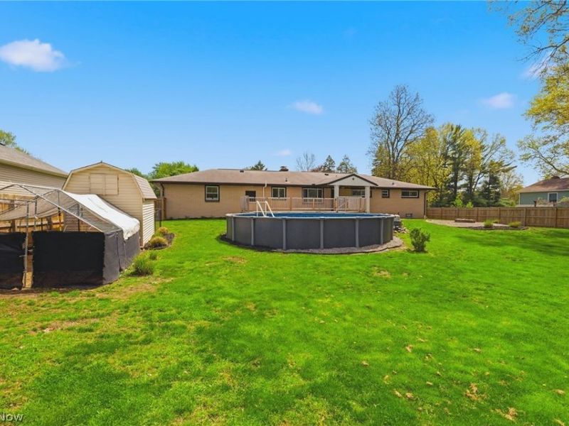 11351 Wilhurst Avenue NE, Hartville, OH 44632 Photo 6