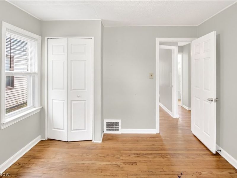 9304 Plymouth Avenue , Garfield Heights, OH 44125 Photo 14