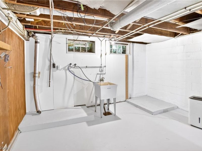 9304 Plymouth Avenue , Garfield Heights, OH 44125 Photo 26