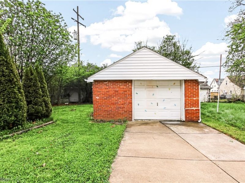 9304 Plymouth Avenue , Garfield Heights, OH 44125 Photo 33