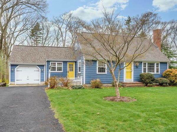 39 Old North Road, Hudson, MA 01749