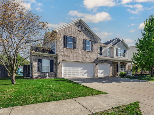 6712 Wilmot Lane, Avon, IN 46123