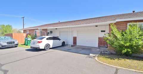 962 & 960 Roberts Street, Reno, NV 89502 Photo