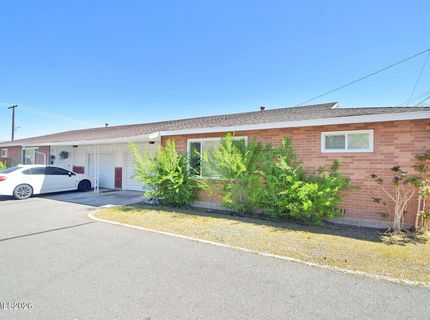 962 & 960 Roberts Street, Reno, NV 89502 Photo