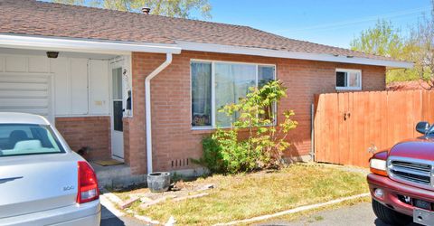 998 & 996 Roberts Street, Reno, NV 89503 Photo