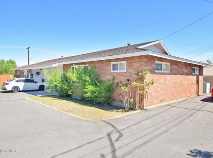 998 & 996 Roberts Street, Reno, NV 89503 Photo