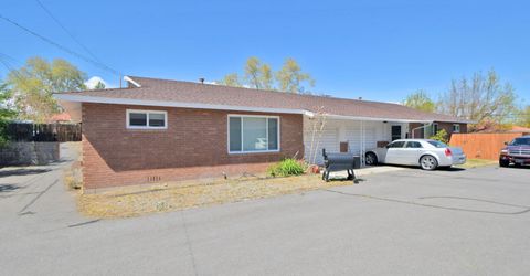 998 & 996 Roberts Street, Reno, NV 89503 Photo