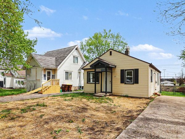 127 Haze Street, Lansing, MI 48917