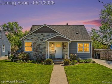 3744 Robina Avenue, Berkley, MI 48072