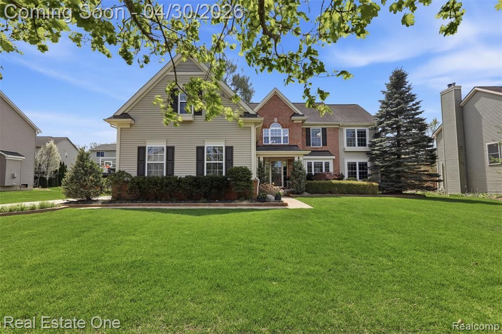 143 Blackberry Drive, White Lake Township, MI 48386 Main Photo