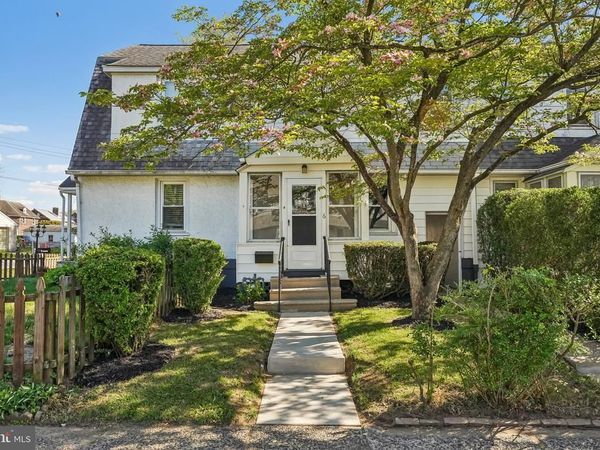 6 SENECA STREET, ESSINGTON, PA 19029