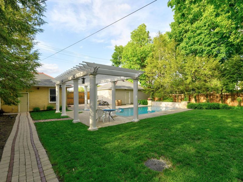 1298 Bryden Road, Columbus, OH 43205 Photo 64