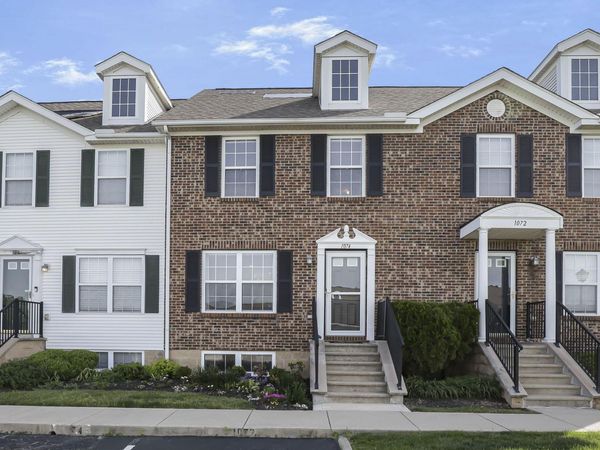 1074 Shady Lake Drive , Columbus, OH 43228