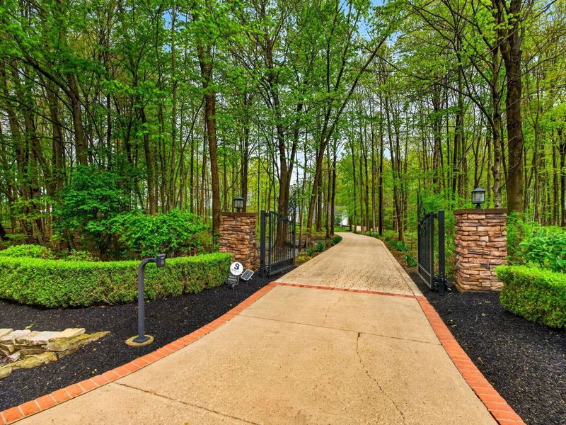 1978 Timberlake Drive, Delaware, OH 43015 Photo 4