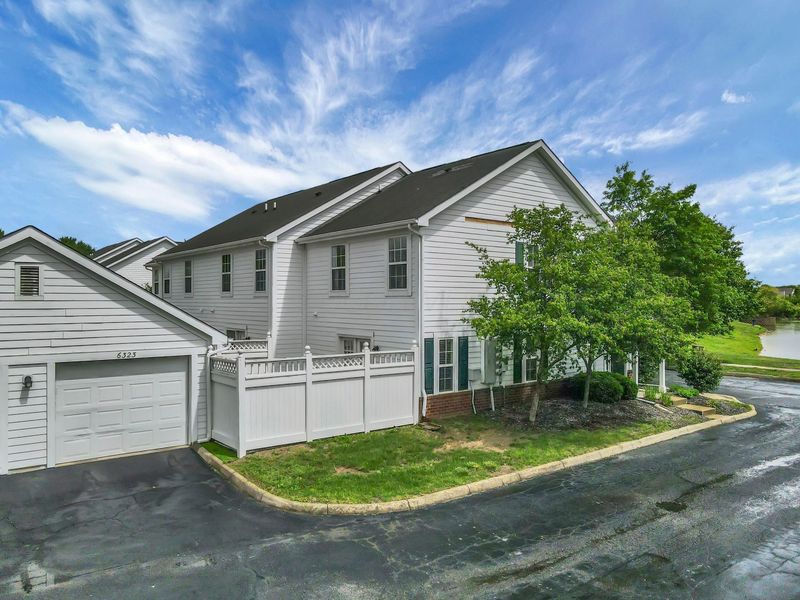 6323 Lakeview Drive W, Unit 5, Grove City, OH 43123 Photo 5