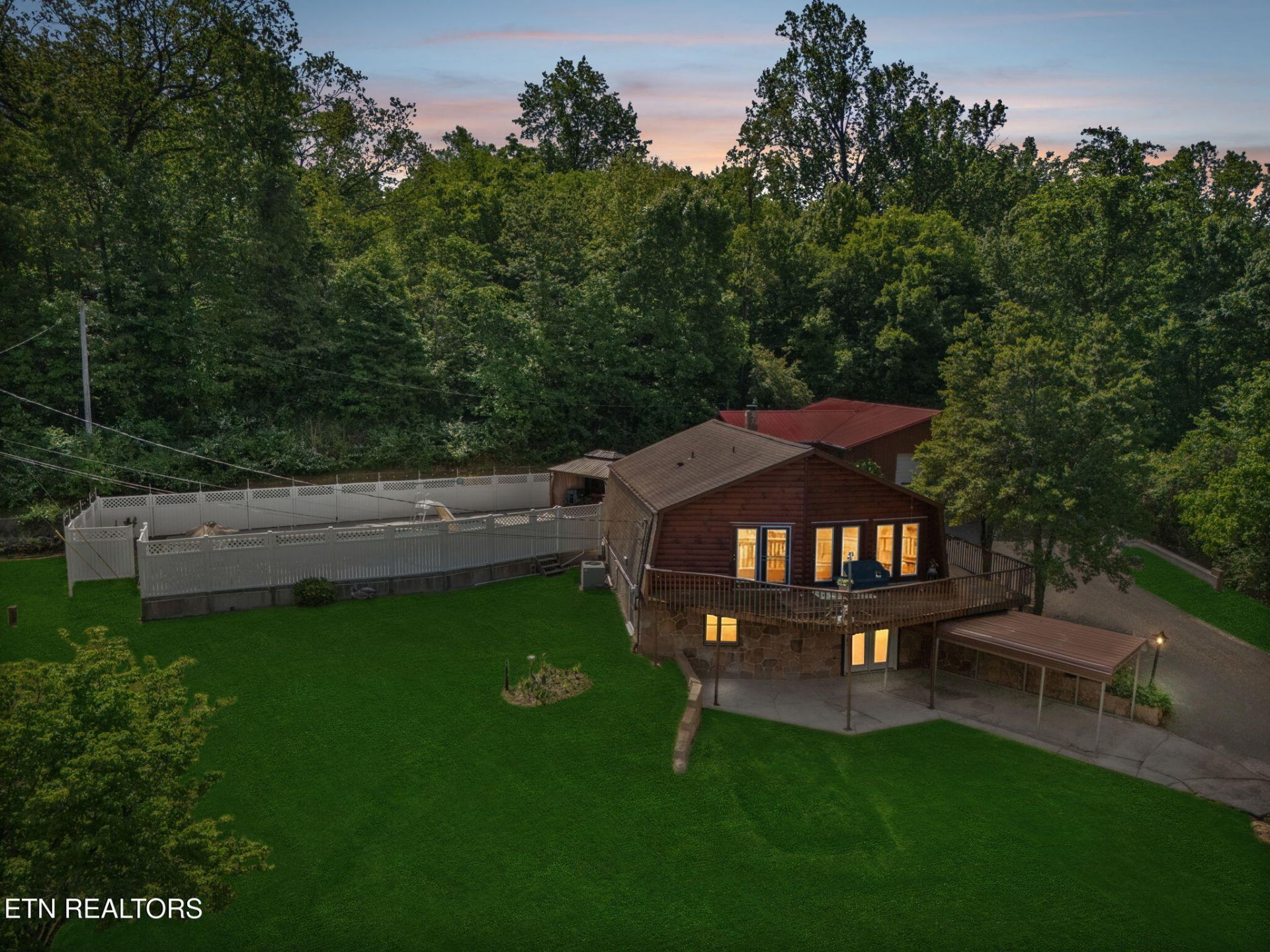 6911 Sevierville Pike Knoxville, TN 37920