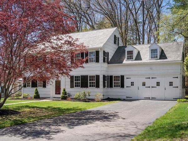23 Thackeray Road, Wellesley, MA 02481