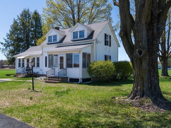 45 Comins Road, Hadley, MA 01035