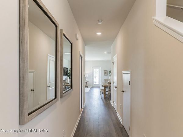 54 Peregrine Way, Burlington, NJ 08016