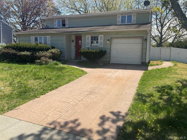 6 Monterey Lane , Centereach, NY 11720