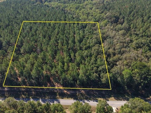 K 147 Highway , Laurel Hill, FL 32567
