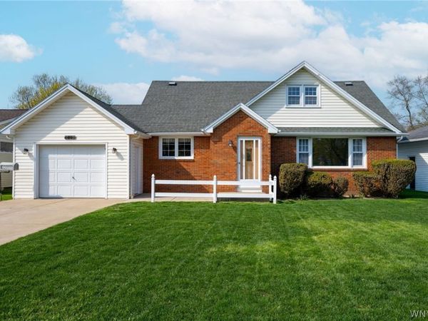 40 Woodmar Terrace , Buffalo, NY 14224