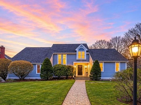 20 Blacksmith Way, Saugus, MA 01906