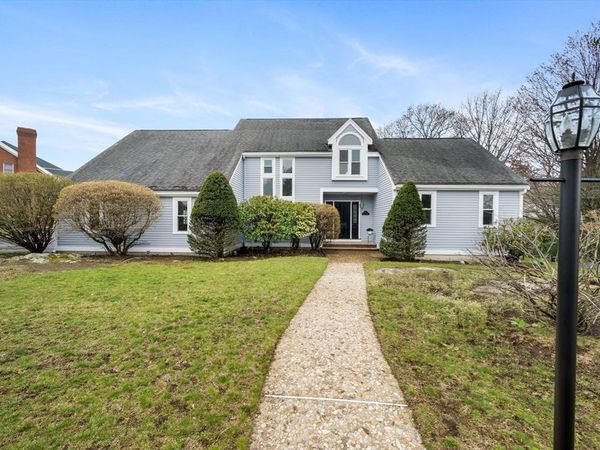 20 Blacksmith Way, Saugus, MA 01906