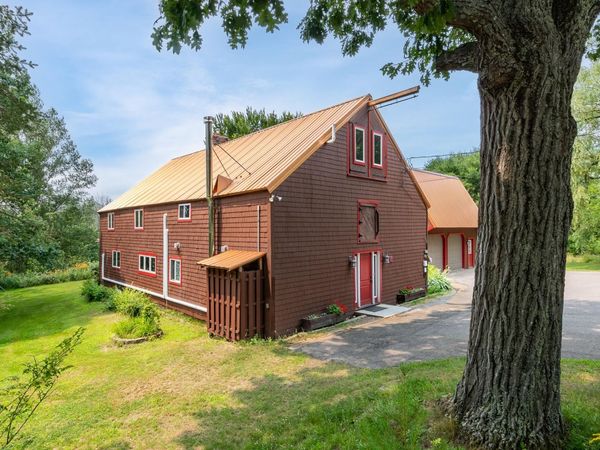 73 College Road, Center Harbor, NH 03226