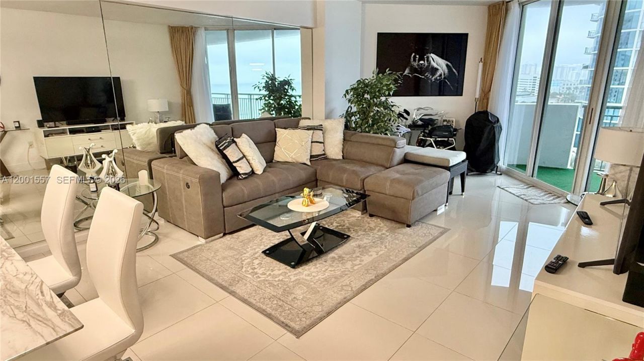 17375 Collins Ave, Unit 1006, Sunny Isles Beach, FL 33160 Photo