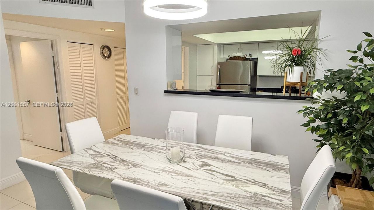 17375 Collins Ave, Unit 1006, Sunny Isles Beach, FL 33160 Photo