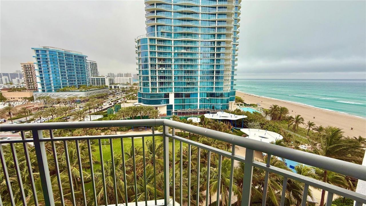 17375 Collins Ave, Unit 1006, Sunny Isles Beach, FL 33160 Photo