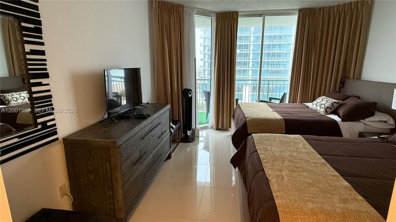 17375 Collins Ave, Unit 1006, Sunny Isles Beach, FL 33160 Photo