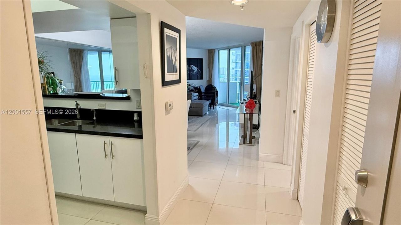 17375 Collins Ave, Unit 1006, Sunny Isles Beach, FL 33160 Photo