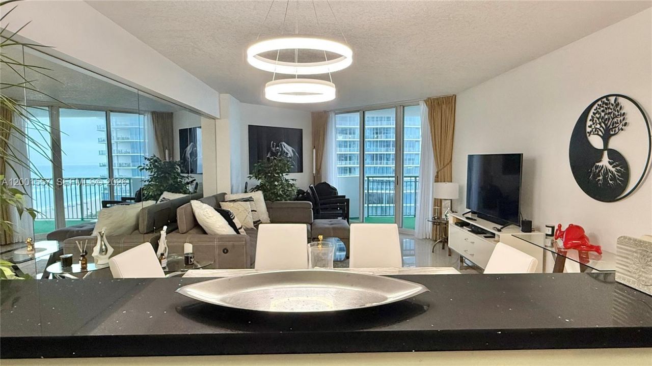 17375 Collins Ave, Unit 1006, Sunny Isles Beach, FL 33160 Photo