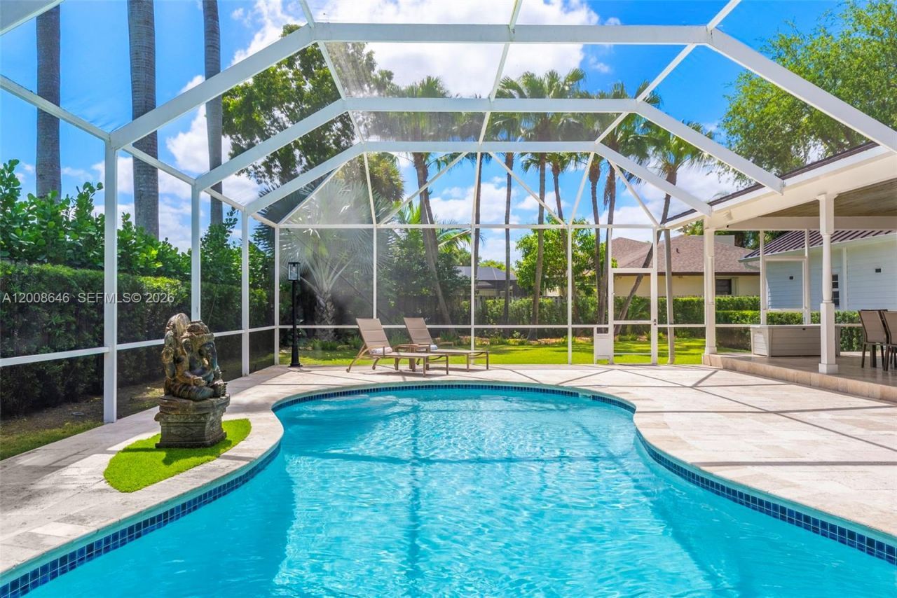8220 SW 182nd St, Palmetto Bay, FL 33157 Photo