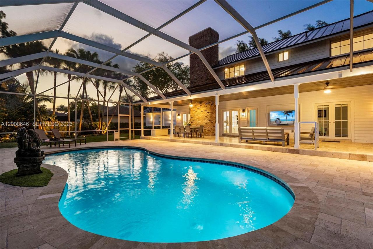 8220 SW 182nd St, Palmetto Bay, FL 33157 Photo