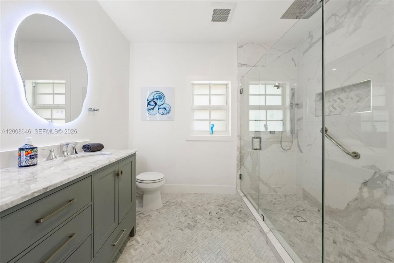 8220 SW 182nd St, Palmetto Bay, FL 33157 Photo