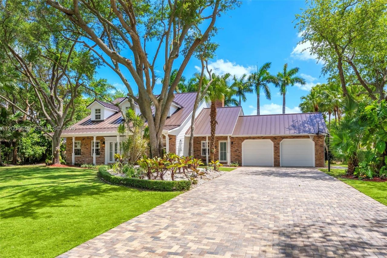8220 SW 182nd St, Palmetto Bay, FL 33157 Photo