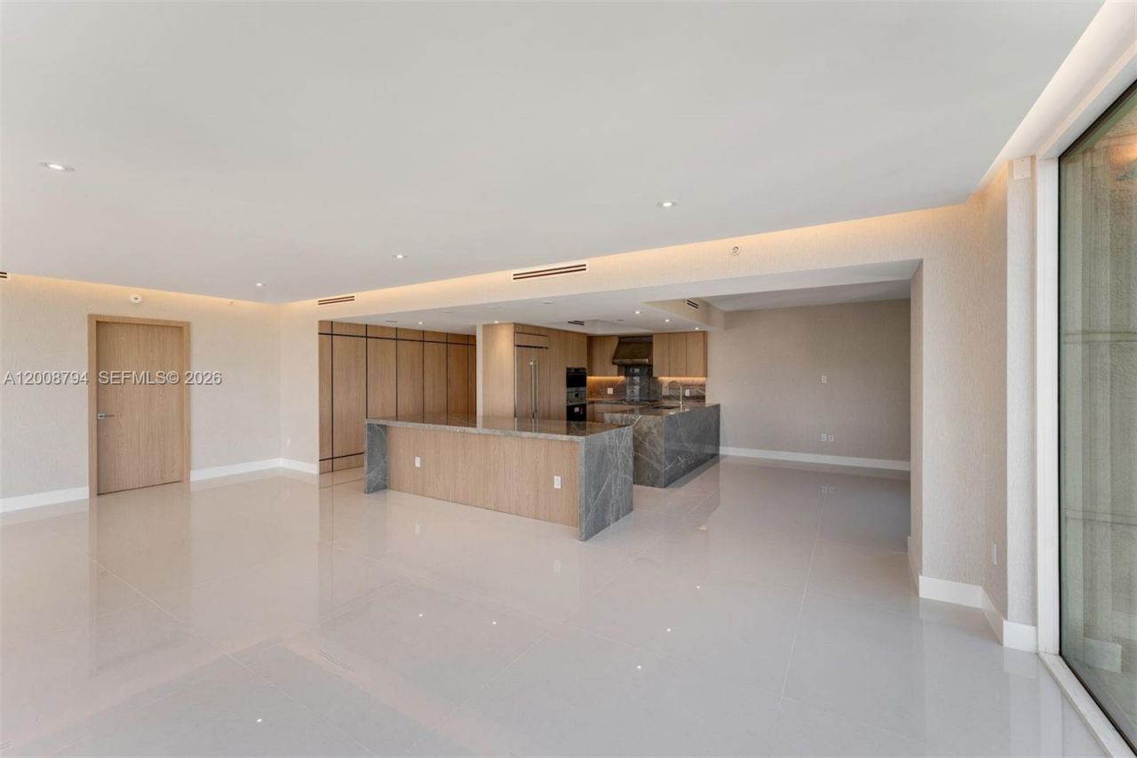 3350 SW 27th Ave, Unit 1406, Miami, FL 33133 Photo