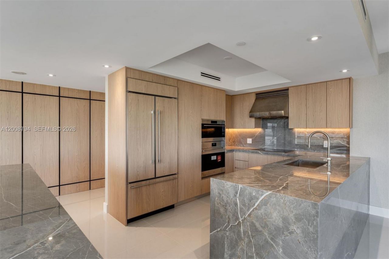 3350 SW 27th Ave, Unit 1406, Miami, FL 33133 Photo