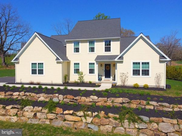 2645 LONGRIDGE DRIVE, HELLERTOWN, PA 18055