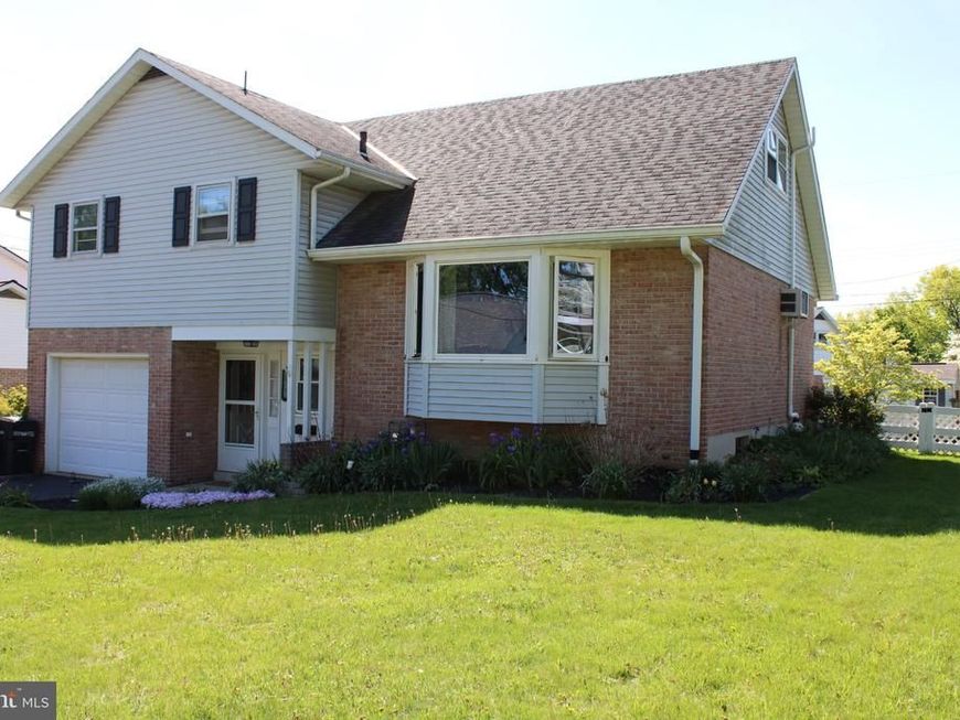 324 Holland Street, Shillington, PA 19607 Main Photo