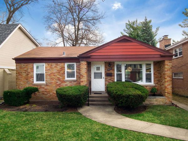 8727 Hamlin Avenue , Skokie, IL 60076