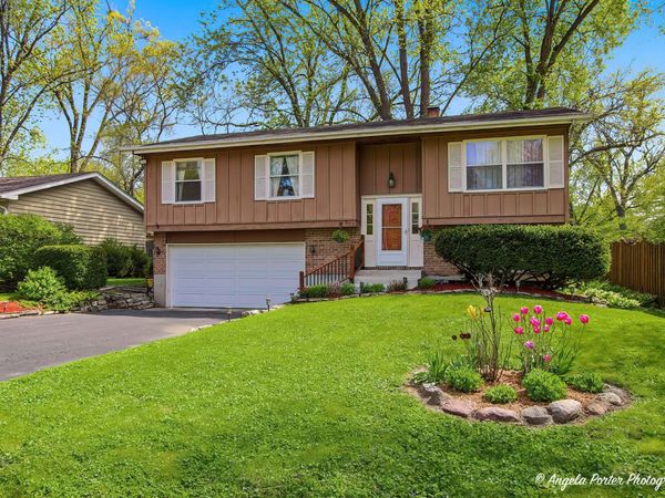 305 Woodbine Avenue , Island Lake, IL 60042