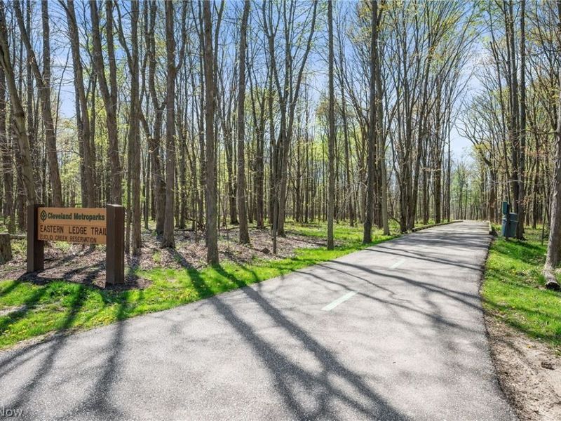 4442 Habersham Lane S, Richmond Heights, OH 44143 Photo 26