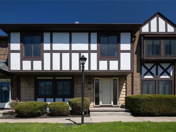 151 New Wickham Drive , Penfield, NY 14526