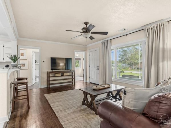 1722 E Hatton St, Pensacola, FL 32503