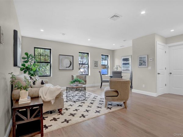 610 Jerico Turnpike, Unit 2C, New Hyde Park, NY 11040