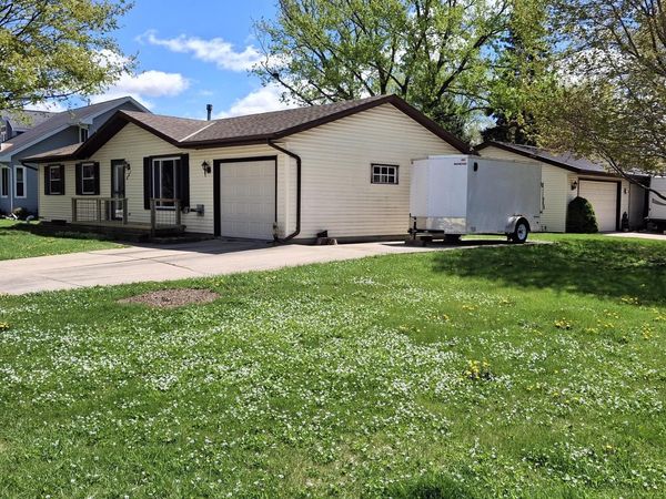 221 Robert STREET, Watertown, WI 53098